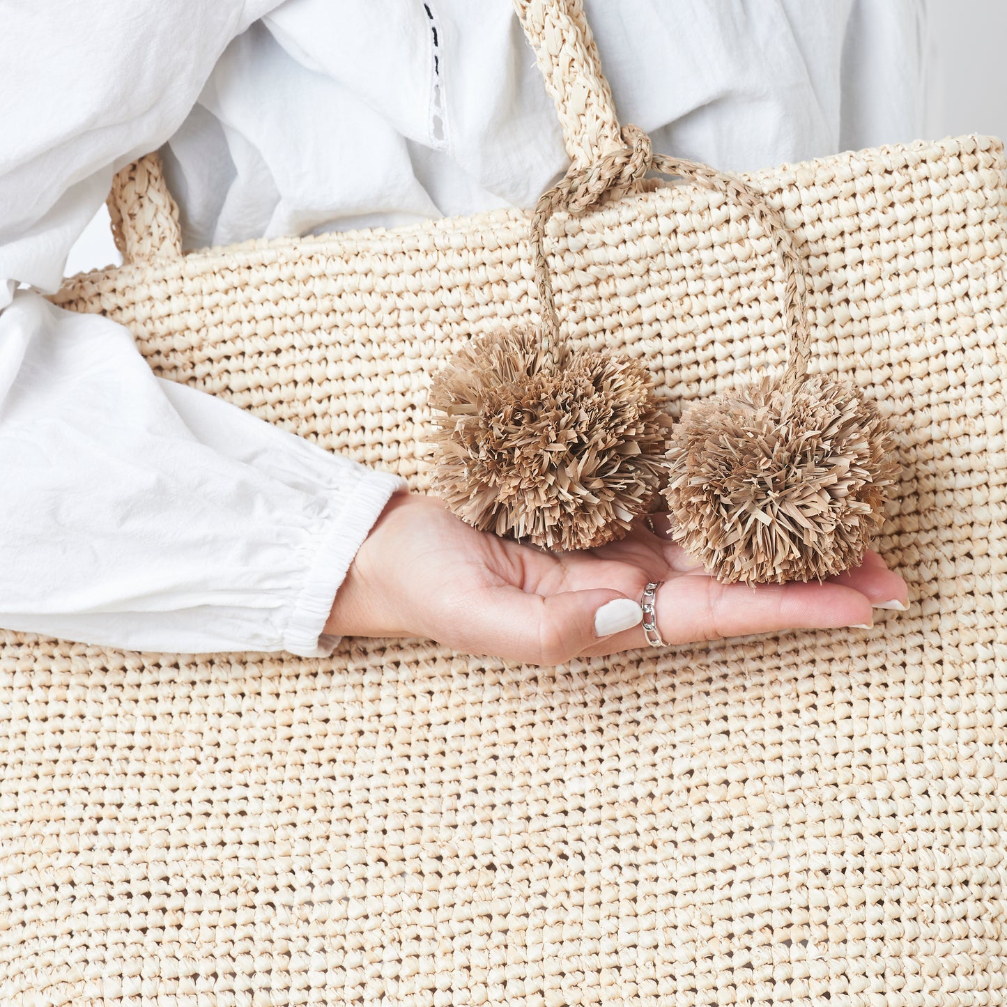 Hand Crochet Raffia Bag - SCHATTY (Beige)